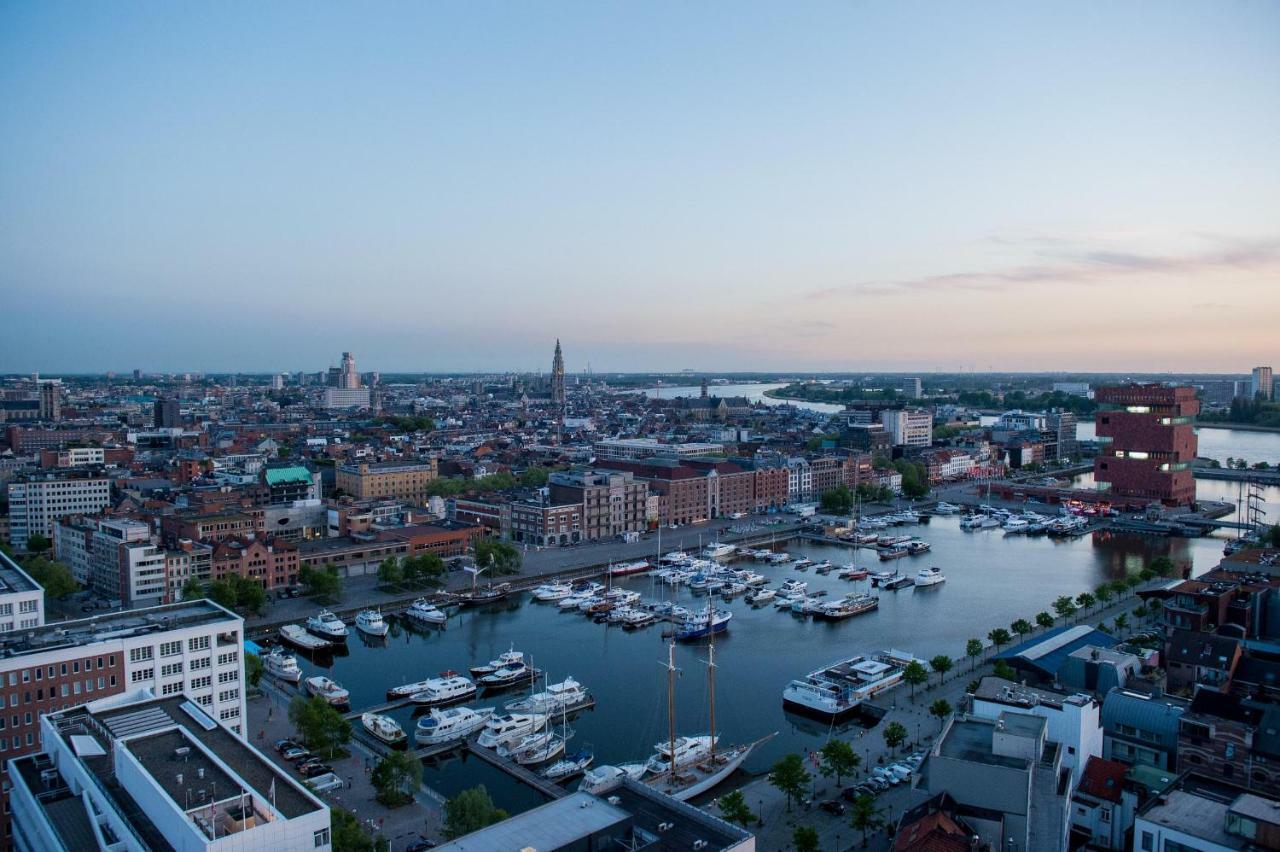 Appartamento SkyNooz-exclusive privé wellness penthouse Anversa Esterno foto