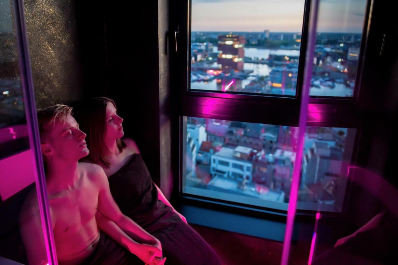 Appartamento SkyNooz-exclusive privé wellness penthouse Anversa Esterno foto