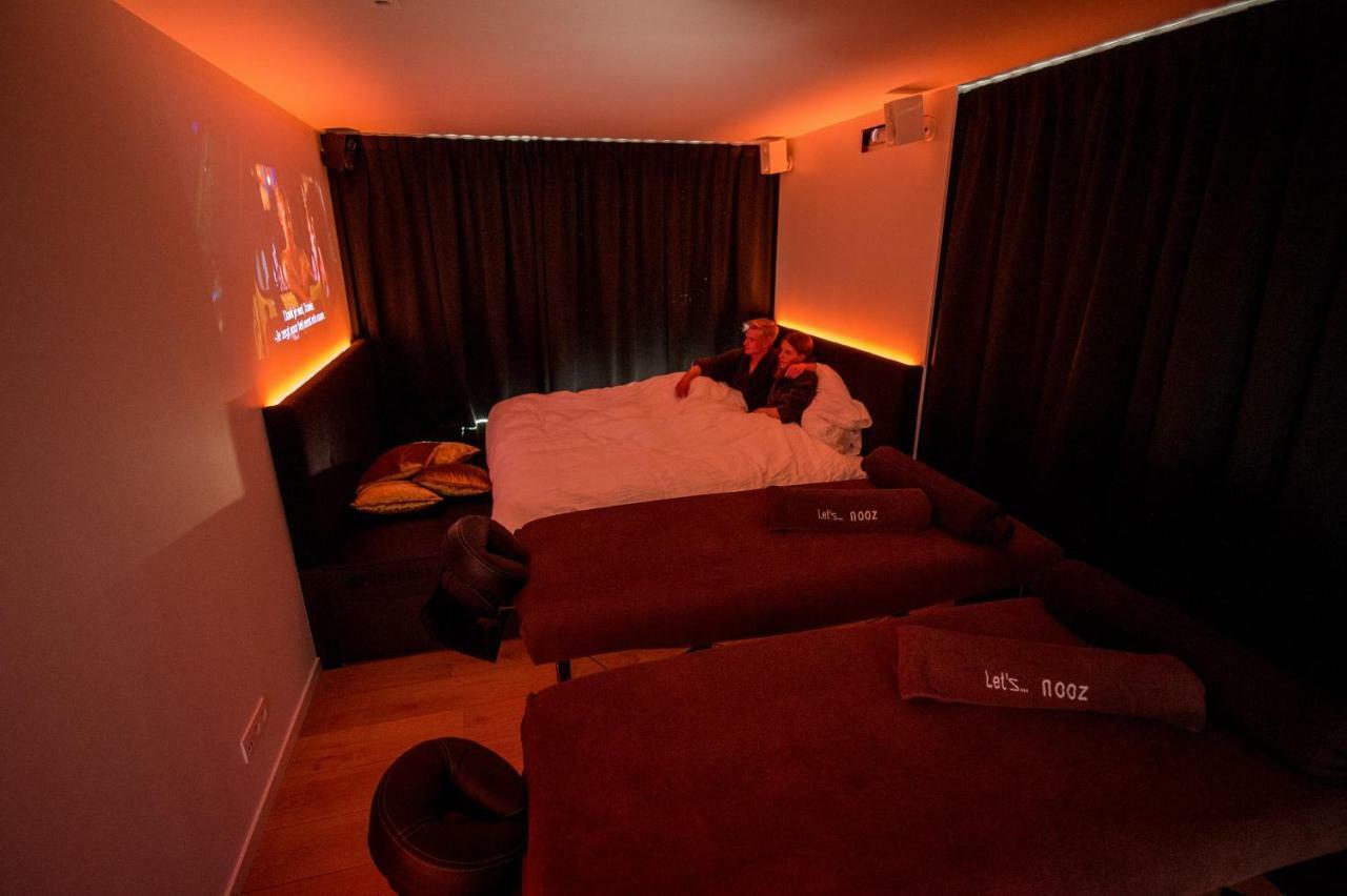 Appartamento SkyNooz-exclusive privé wellness penthouse Anversa Esterno foto